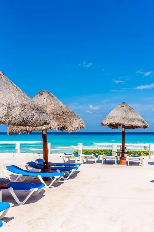 Apartment Penthouse, Stunning Views, 2 Bedrooms Cancun