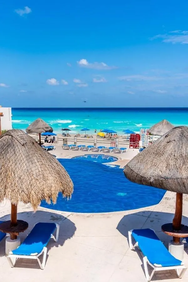 Penthouse, Stunning Views, 2 Bedrooms Cancun Apartment